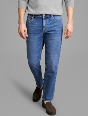 Proper Cloth makes jeans for tall men.